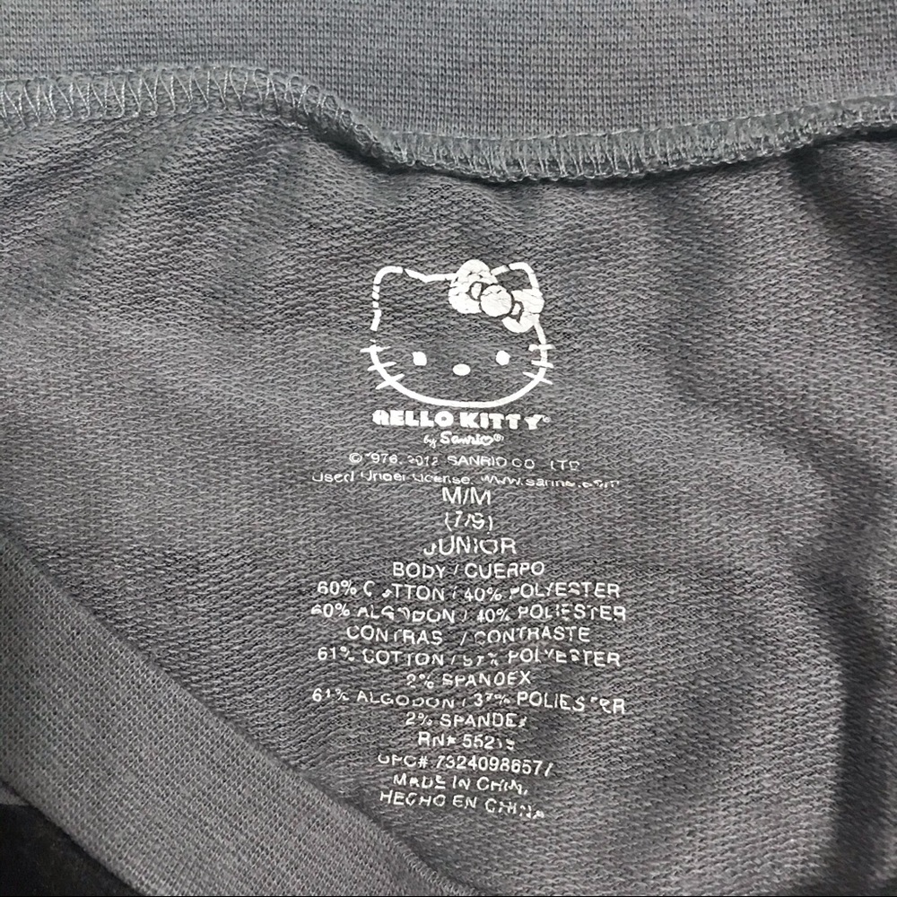 Hello Kitty Sweatshirt๐ - Picture 4 of 4
